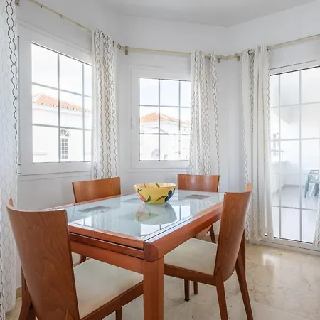 Chaparil 3-5 Spacious With Views Lejlighed *